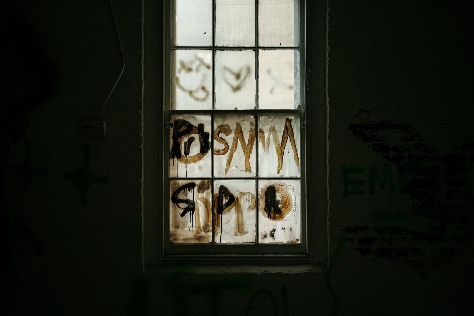 19 Howard Street · Before the transformation