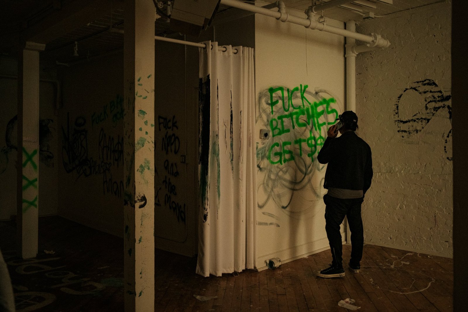 19 Howard Street · Before the transformation